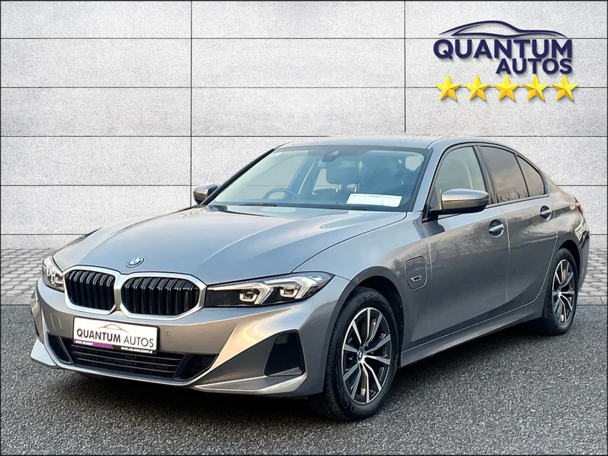 BMW 3-Series 2023 330e SPORT 2.0 PHEV NEW MODEL 29 - Image 4