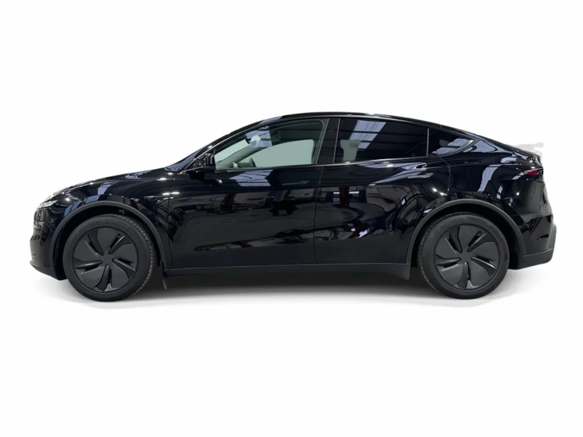 Tesla Model Y Rear Wheel Drive **PREMIUM DEMO** - Image 4
