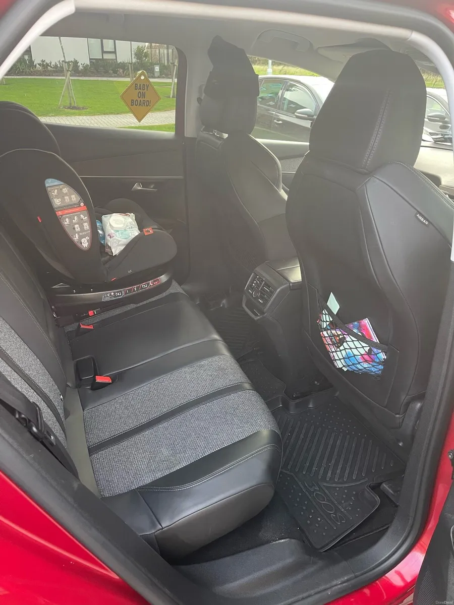 A SUPER CLEAN 2018 PEUGEOT 3008 FOR SALE - Image 2