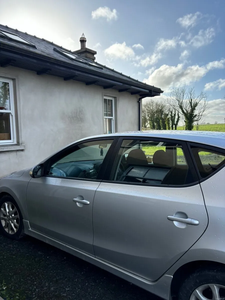 Hyundai i30 2012 - Image 2