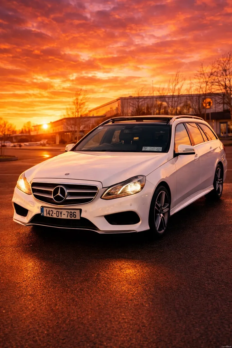 Mercedes-Benz E Estate Panoramic Roof - Image 1