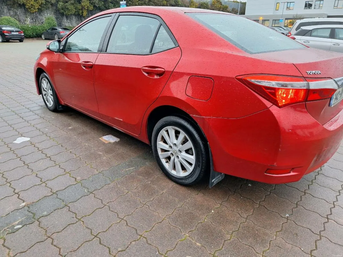 142 Toyota Corolla D4D New Nct - Image 4