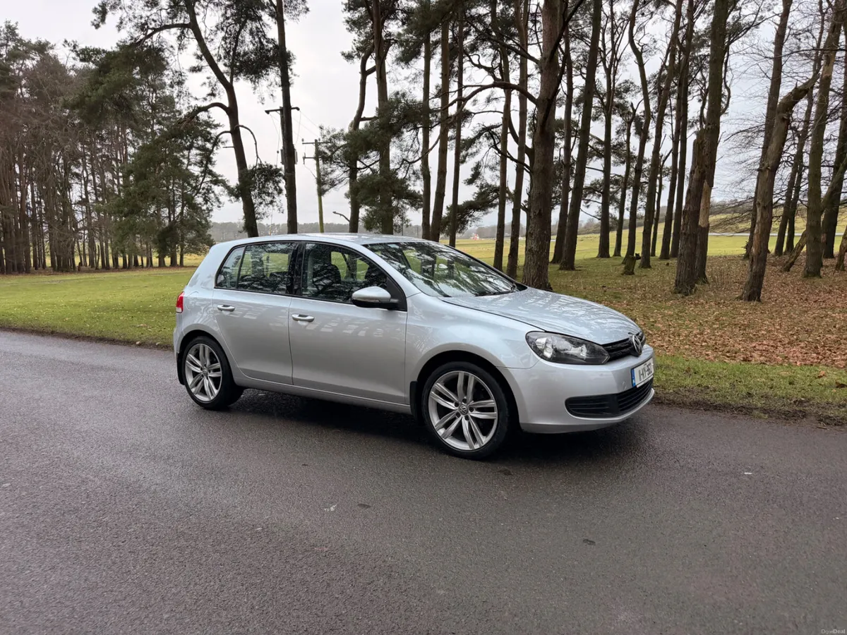 Volkswagen Golf Automatic Irish Car Low KM - Image 1