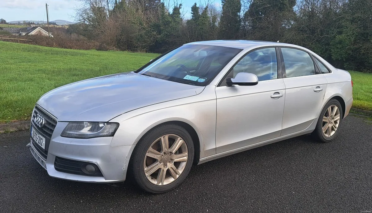 Audi A4 2010 - Image 2