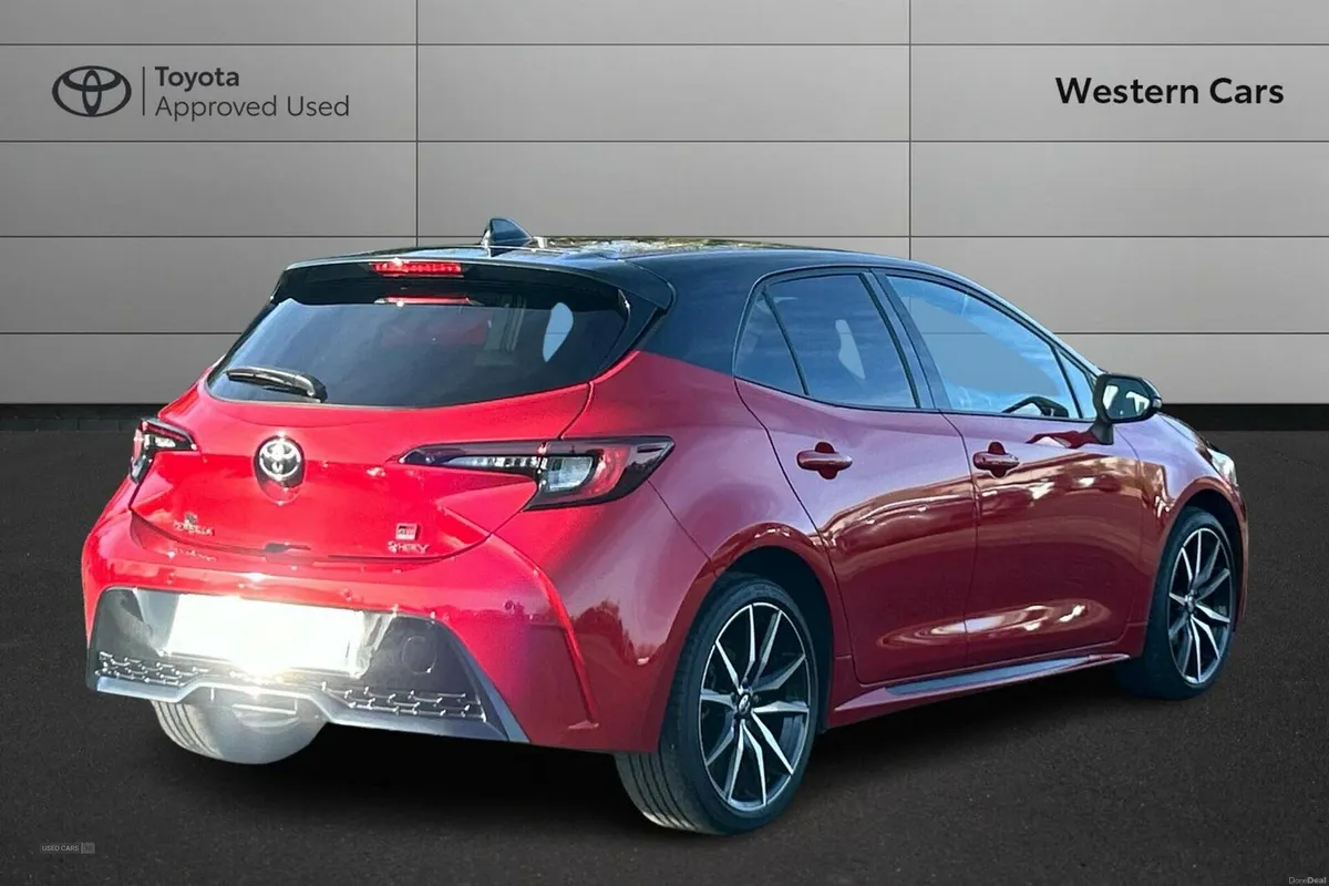 Toyota Corolla 2.0 VVT-h GR SPORT CVT Euro 6 (s/s) - Image 2
