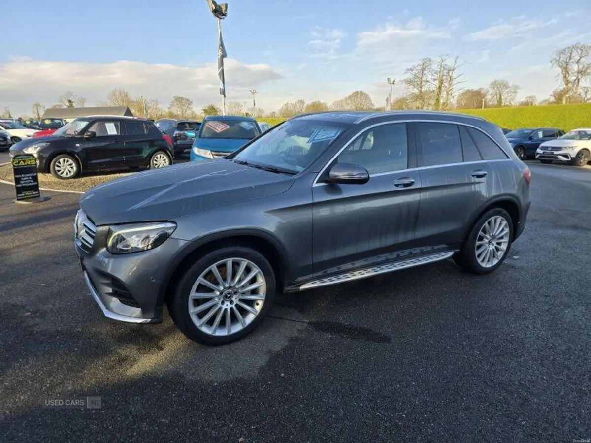 Mercedes-Benz GLC SUV AMG Line Premium - Image 2