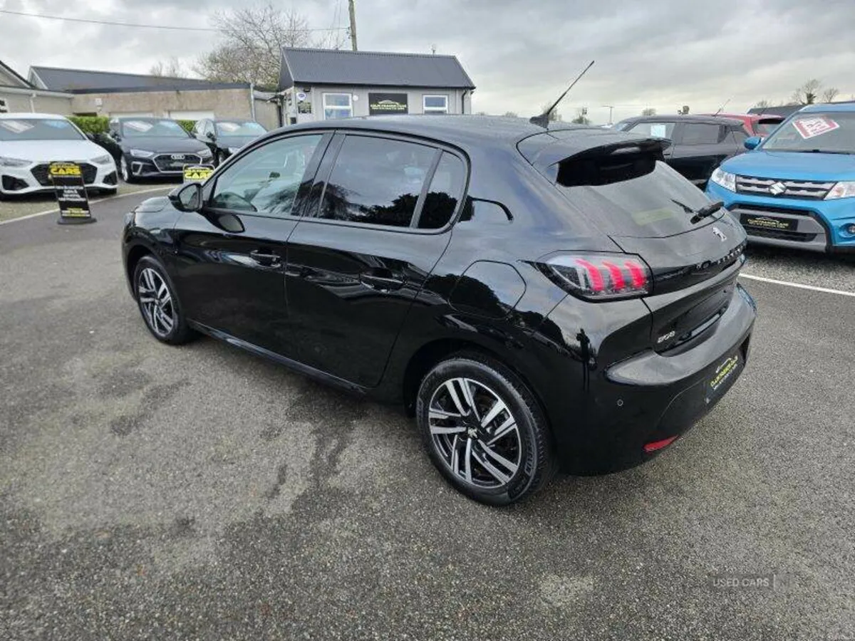 Peugeot 208 Allure Premium - Image 3