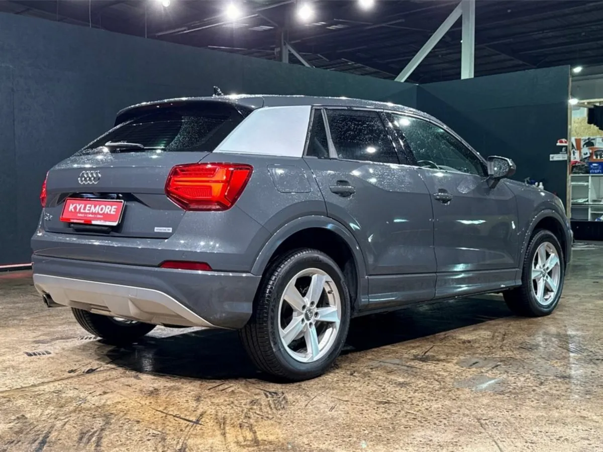 Audi Q2 FACTORY ALLOYS - REVERSE CAMERA - ELECTRIC - Image 4