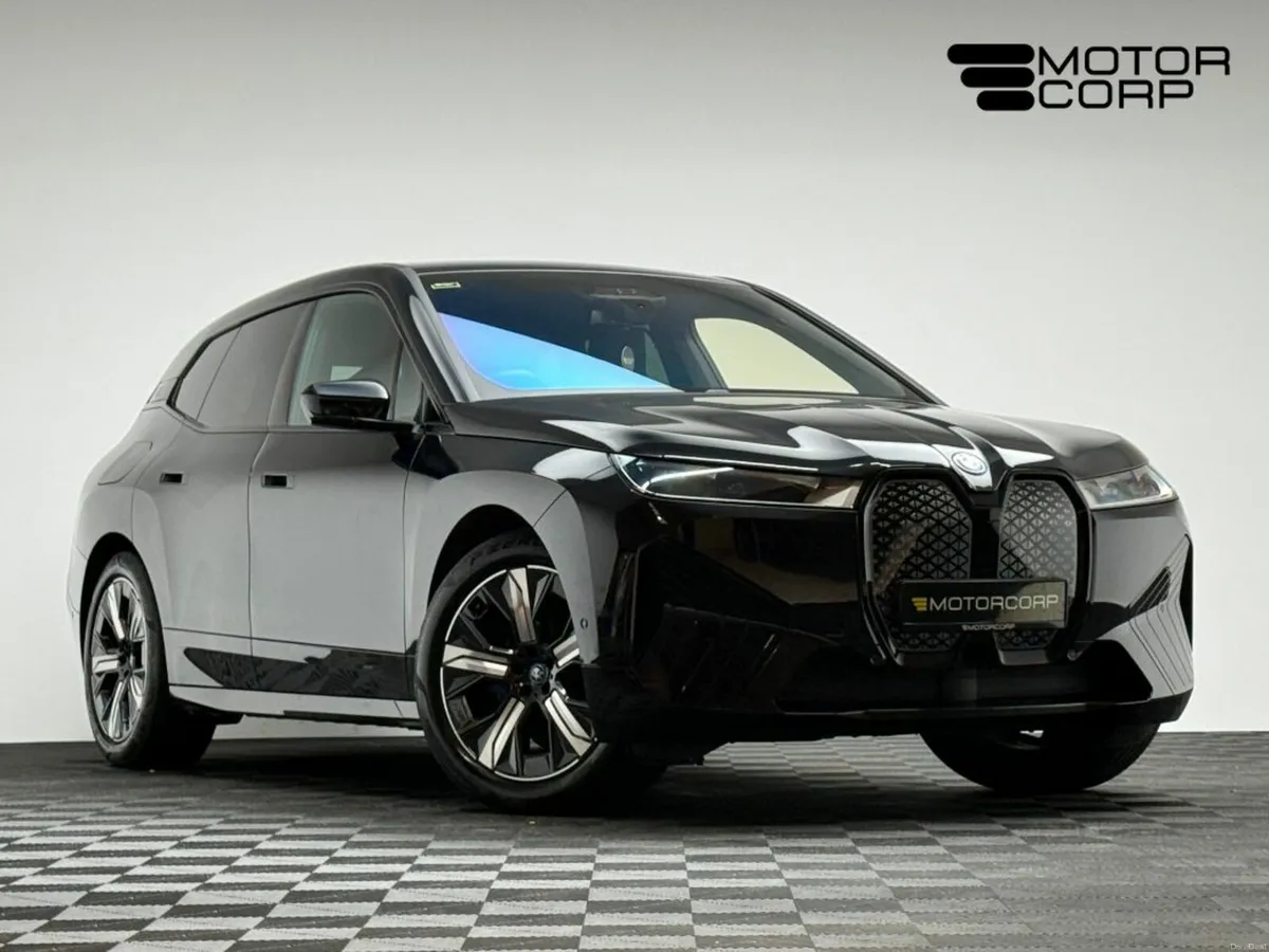 BMW iX 40 M SPORT XDRIVE - Image 1