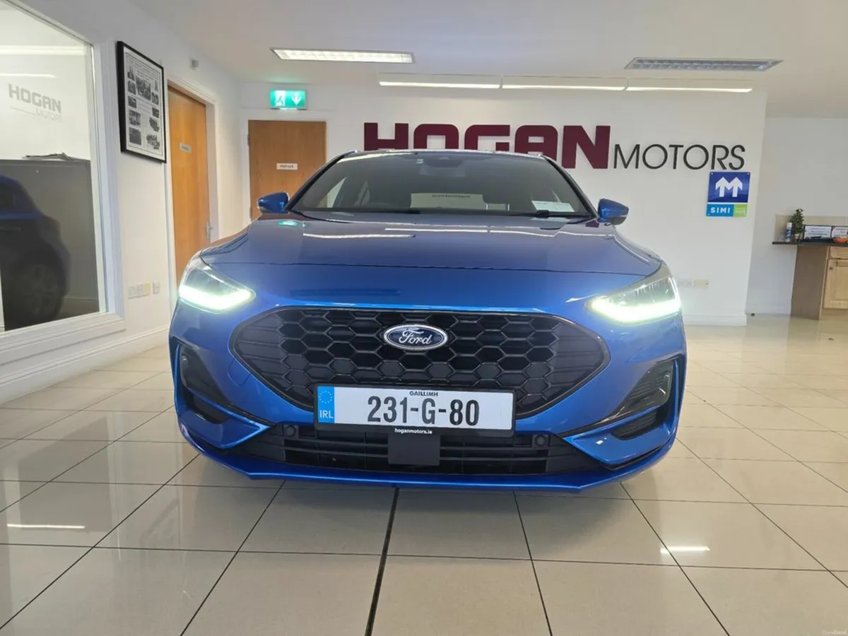 Ford Focus St-line 1.0T Petrol 125 - Image 2