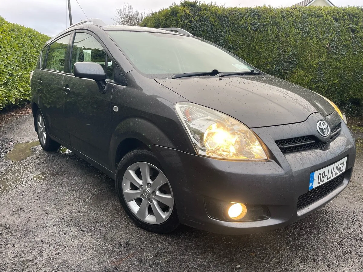 Verso 7 seater - Image 1