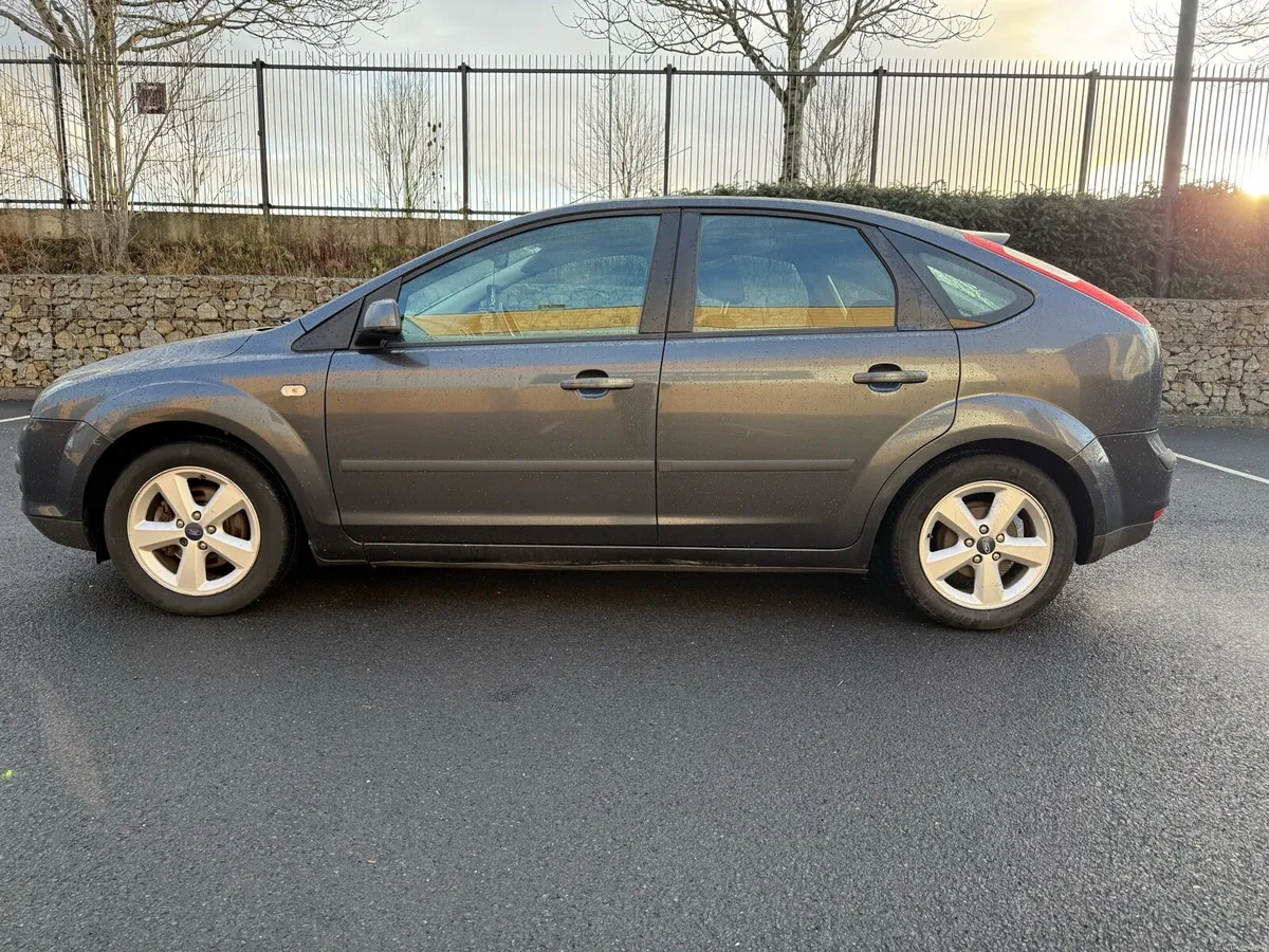 Ford Focus 1.4 Zetec (New NCT 01-27) - Image 4