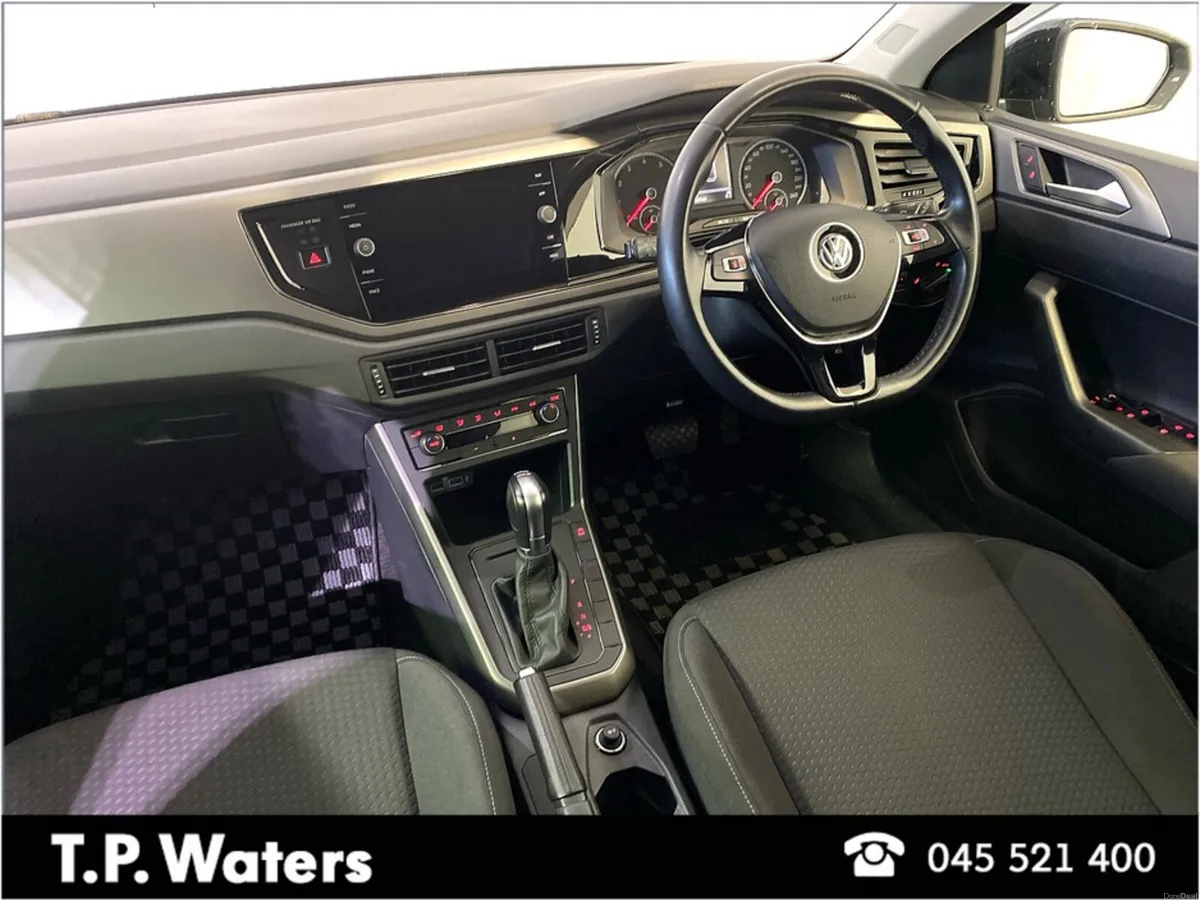Volkswagen Polo 1.0 AUTOMATIC - NEW MODEL - REVERS - Image 2