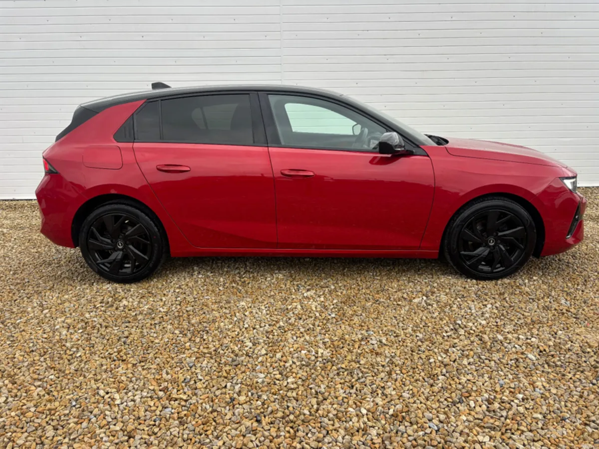 Opel Astra SRI-1.2 130PS - AUTOMATIC - Image 4