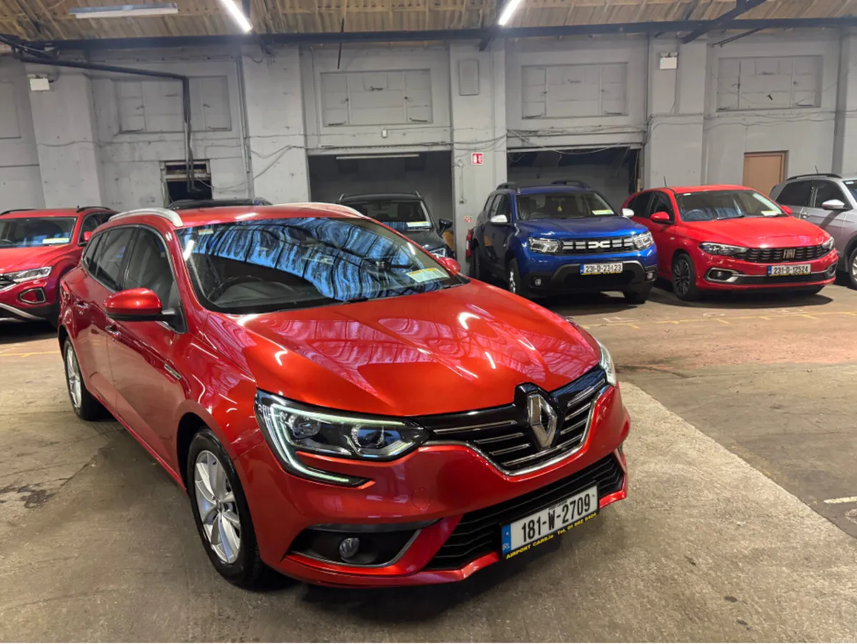 Renault Megane SPORT TOURER DYNAMIQUE 5DR - Image 2