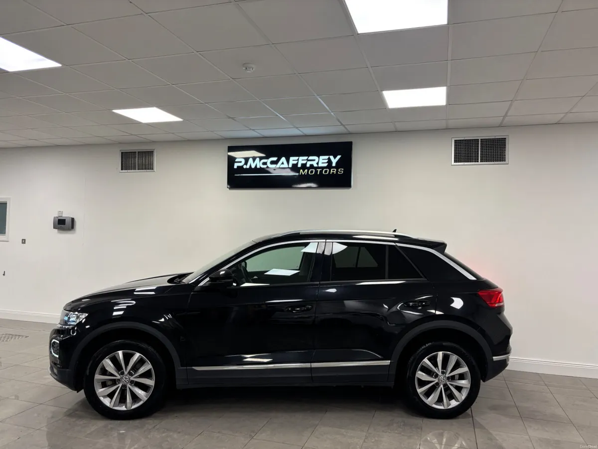 2021 VOLKSWAGEN T-ROC 2.0 TDI DESIGN 150 BHP AUTO - Image 2