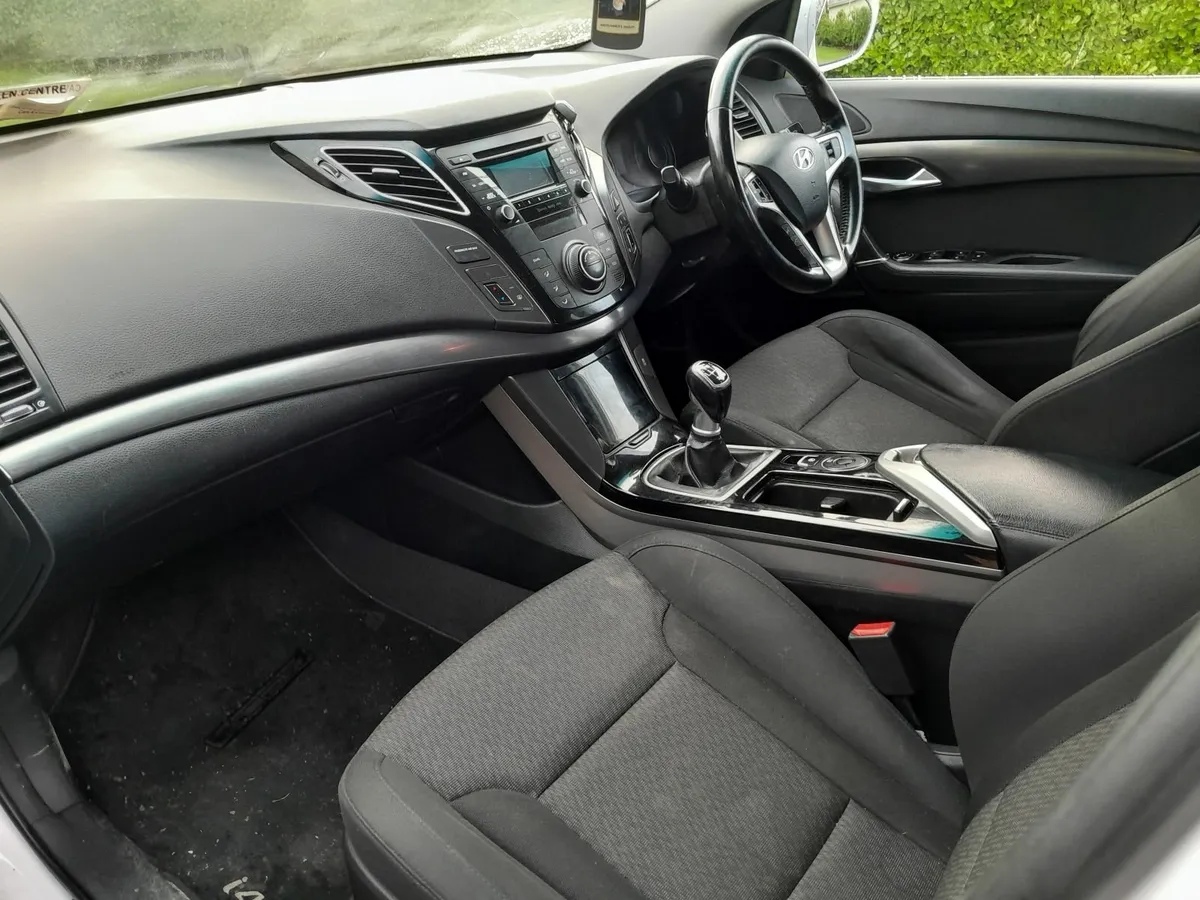 2014 Hyundai i40  lnct 01/26 tax 04/26\ €2300 - Image 2