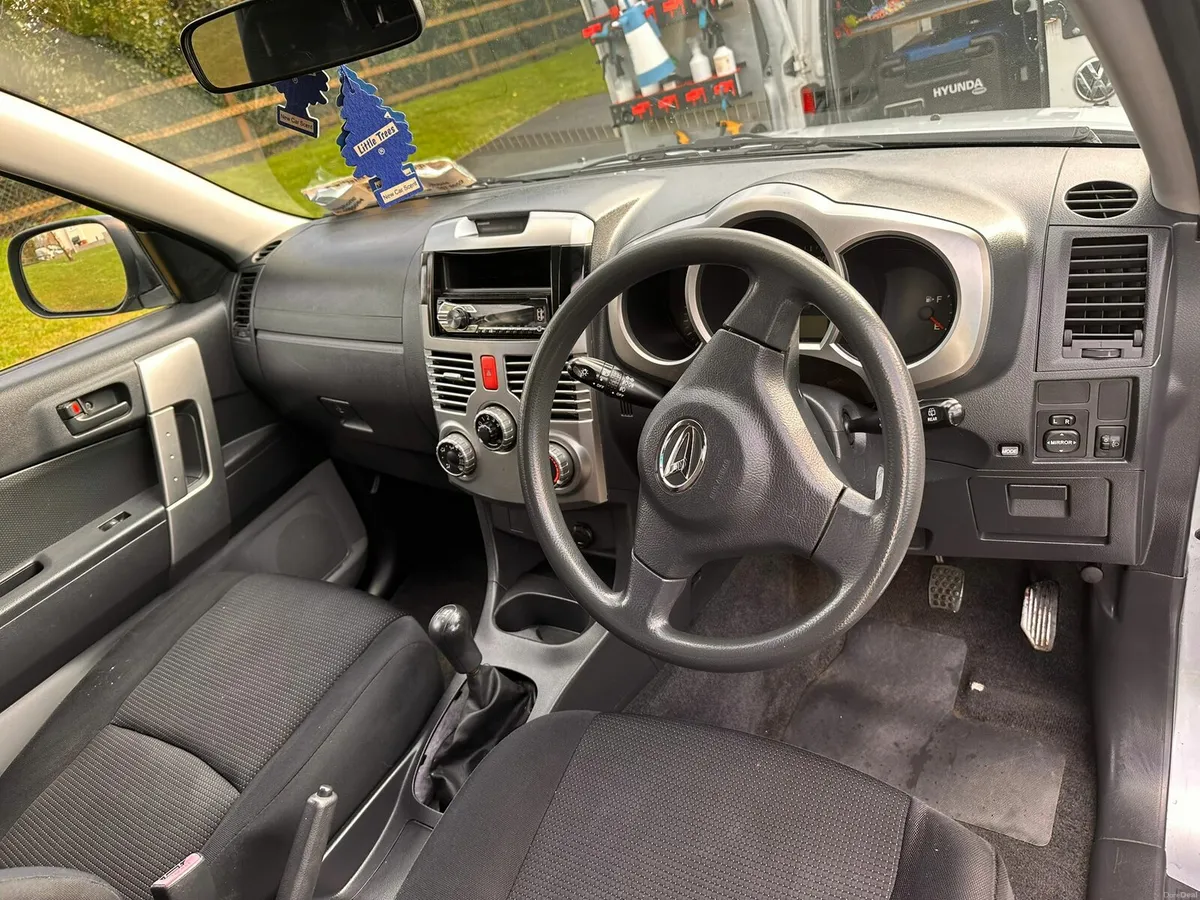 Daihatsu terios - Image 3