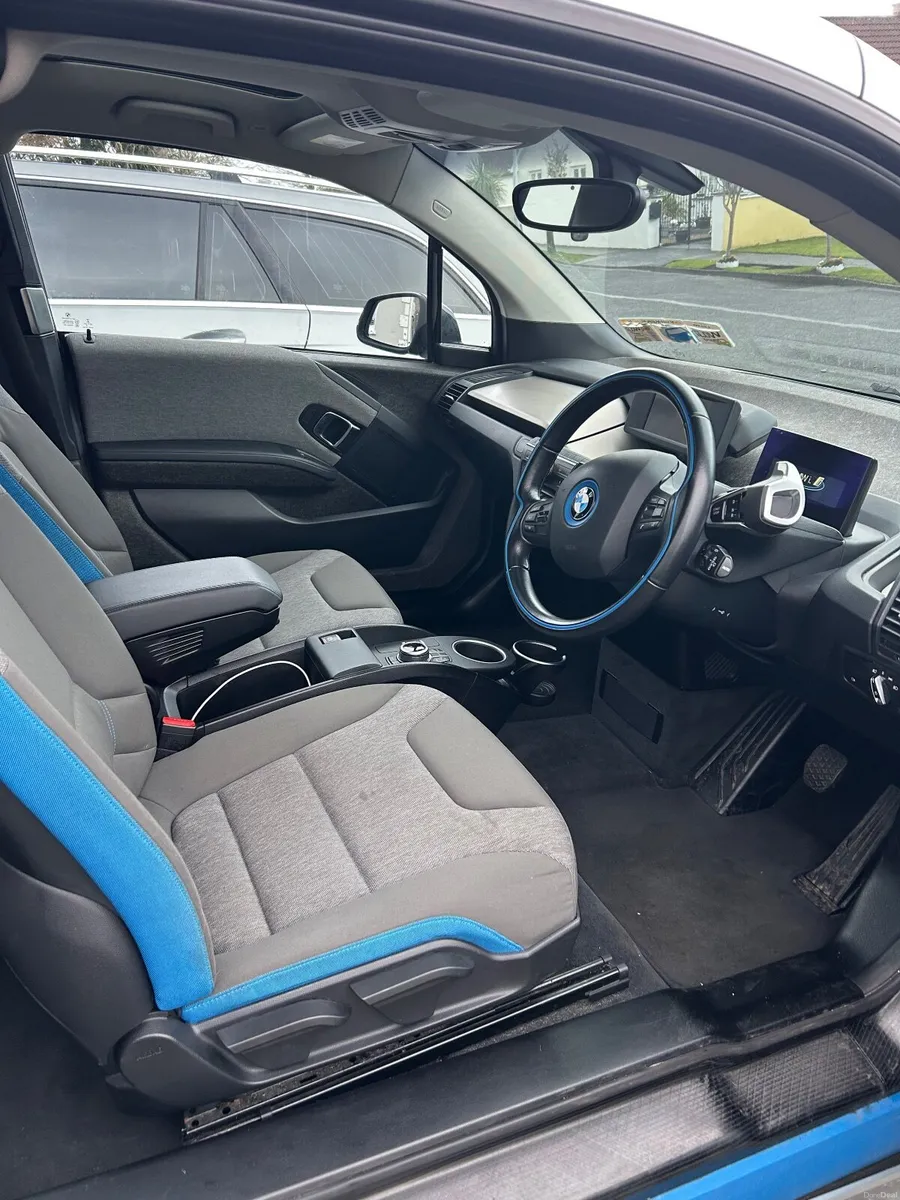 BMW i3 2016 LIKE NEW! - Image 3