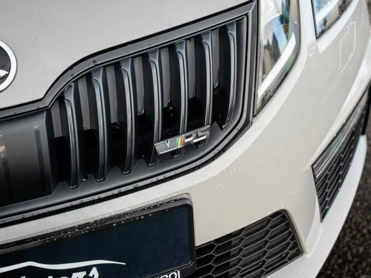 Skoda Octavia TDI VRS 184PS 5DR Auto - Image 3