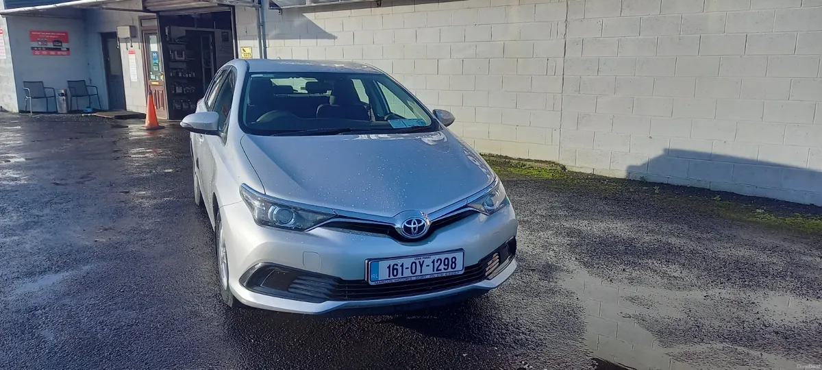 Toyota Auris 1.33 - Image 4