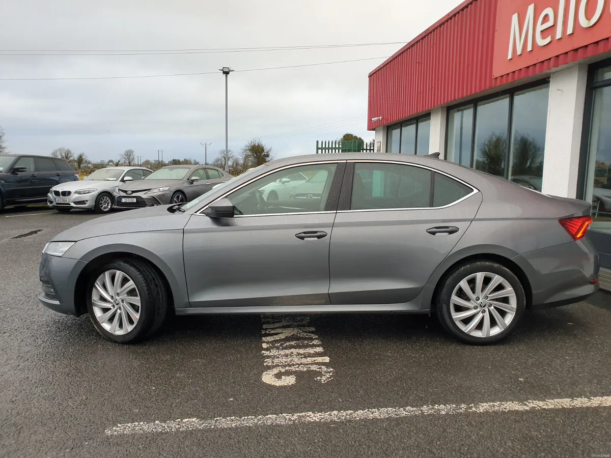 Skoda Octavia 1.0TSI STYLE AUTO 110BHP - Image 3