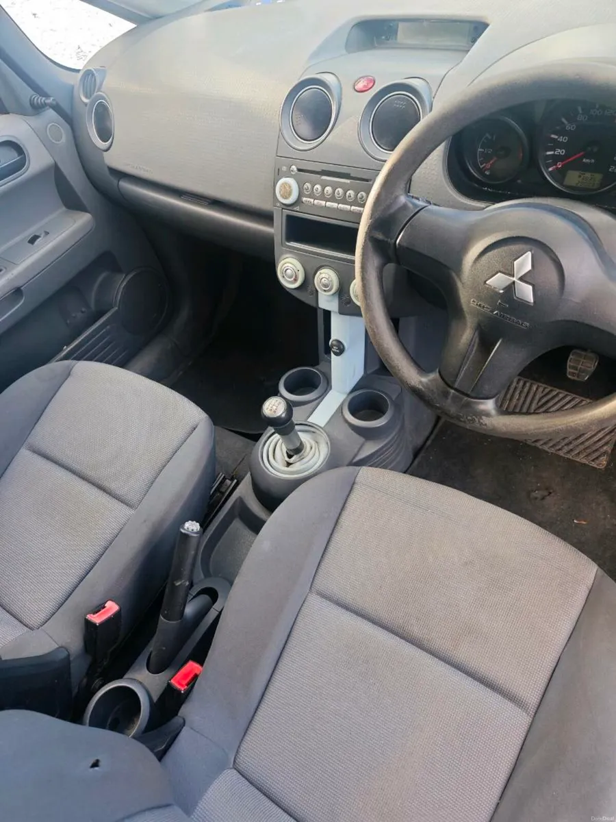 Mitsubishi colt - Image 3