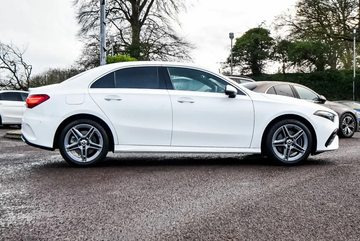 Mercedes-Benz A-Class A250e AMG Premium 215bhp Aut - Image 4