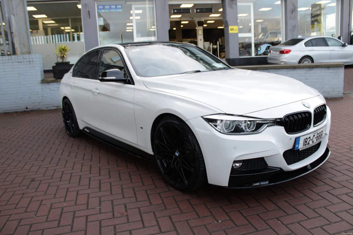 BMW 3-Series 2018 - Image 1