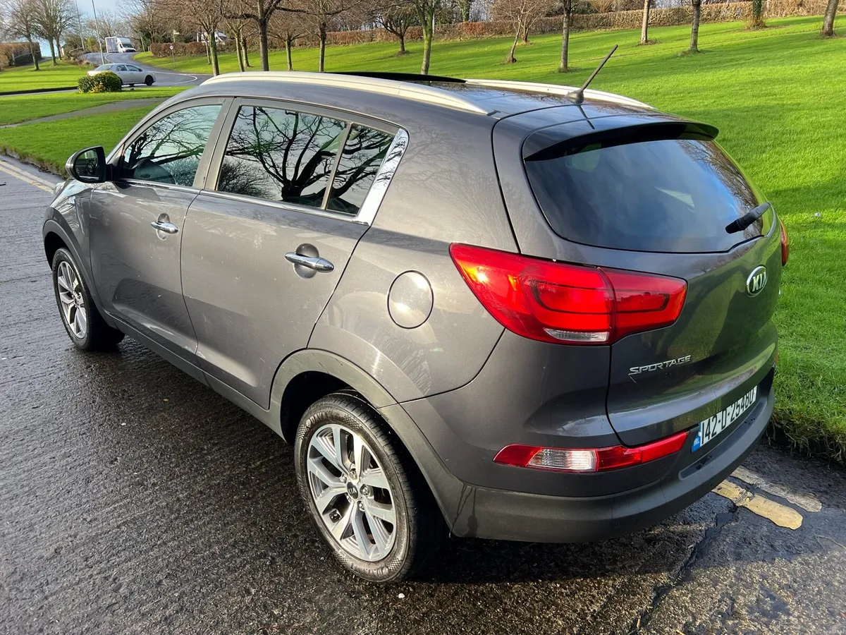 Kia Sportage 1.6 petrol Glass roof NCT 07/26 - Image 4