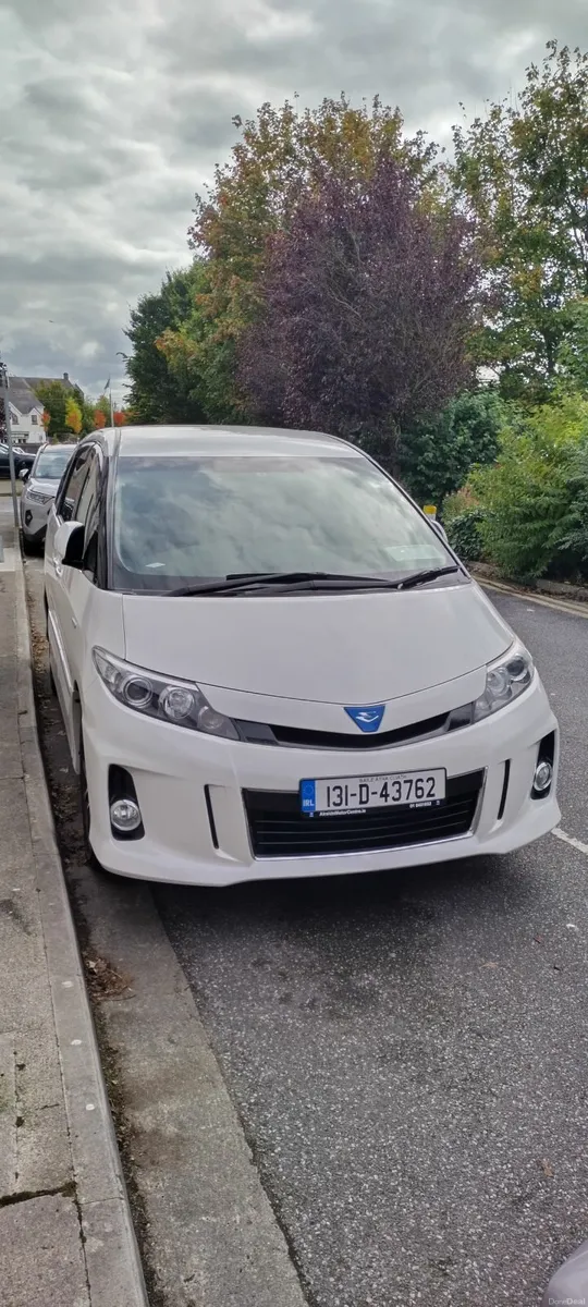 Toyota Estima 2013 - Image 4