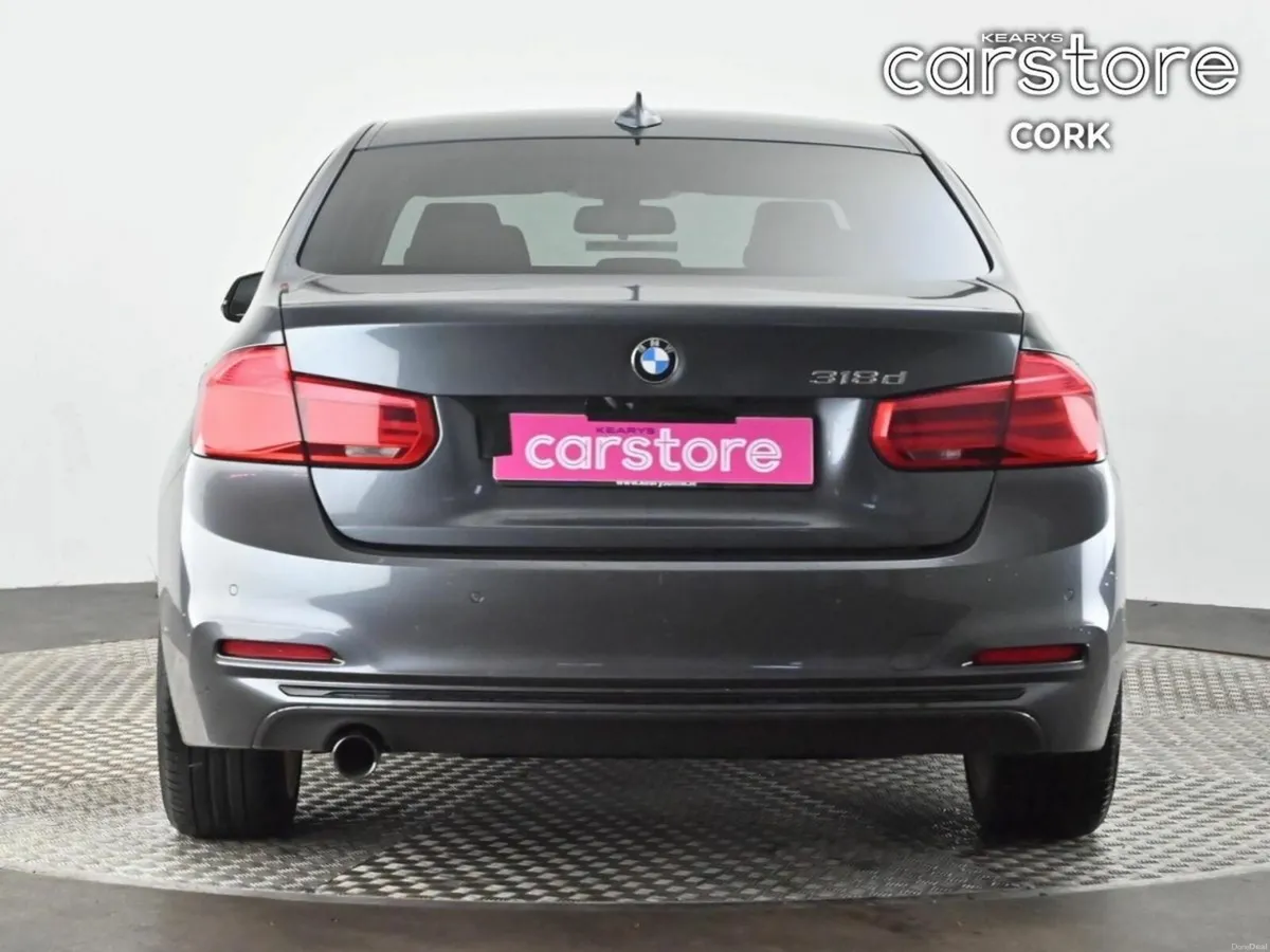 BMW 3-Series 318d Sport - Image 4