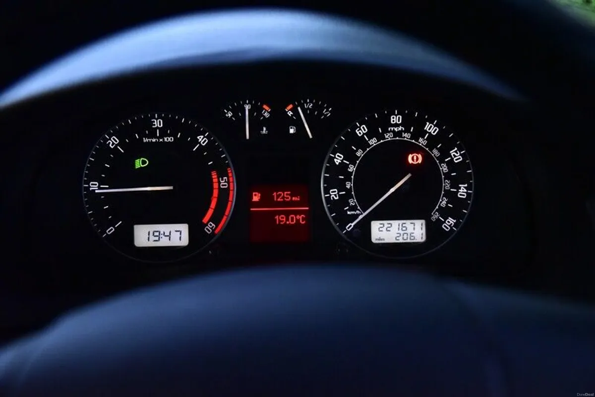 2008 Skoda Superb - Image 3