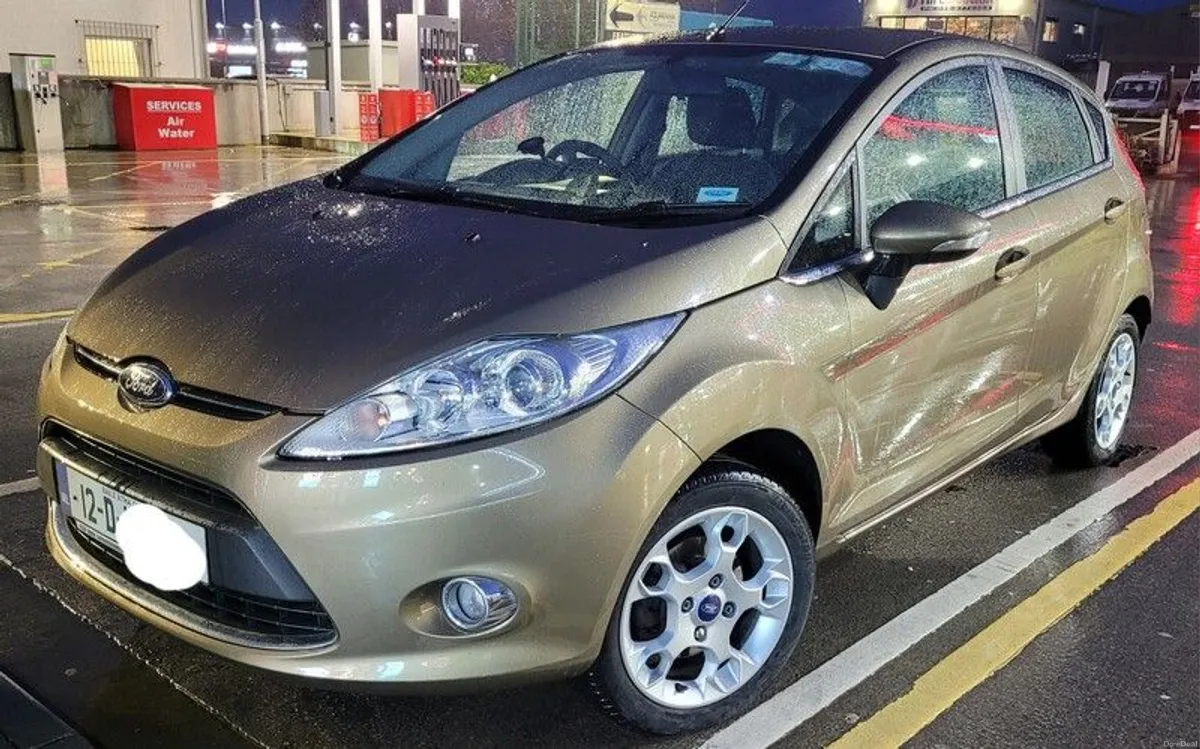 2012 Fiesta Auto - Image 1