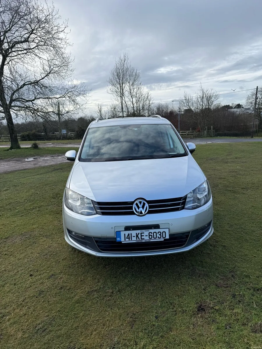 7 seats car - Image 1