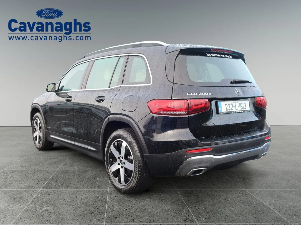 2023 MERCEDES BENZ GLB 200D AUTO 5 SEATER - Image 3
