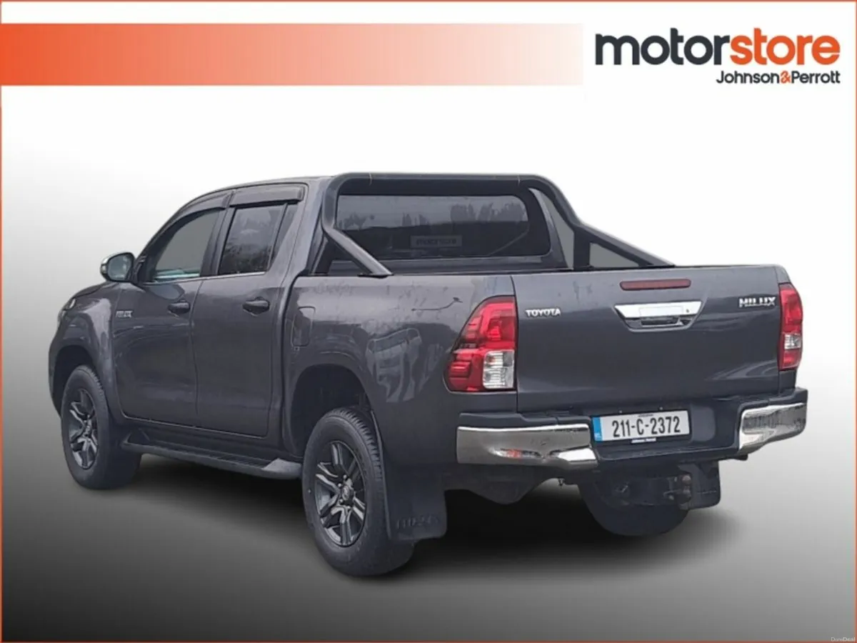 Toyota Hilux HILUX 2.8 DOUBLE CAB SR5 4 DR - Image 2