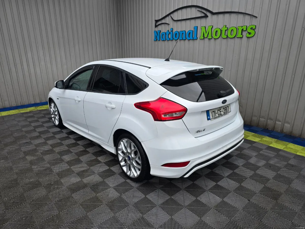 2017 Ford Focus ST-Line 1.5 TDCi - Image 5