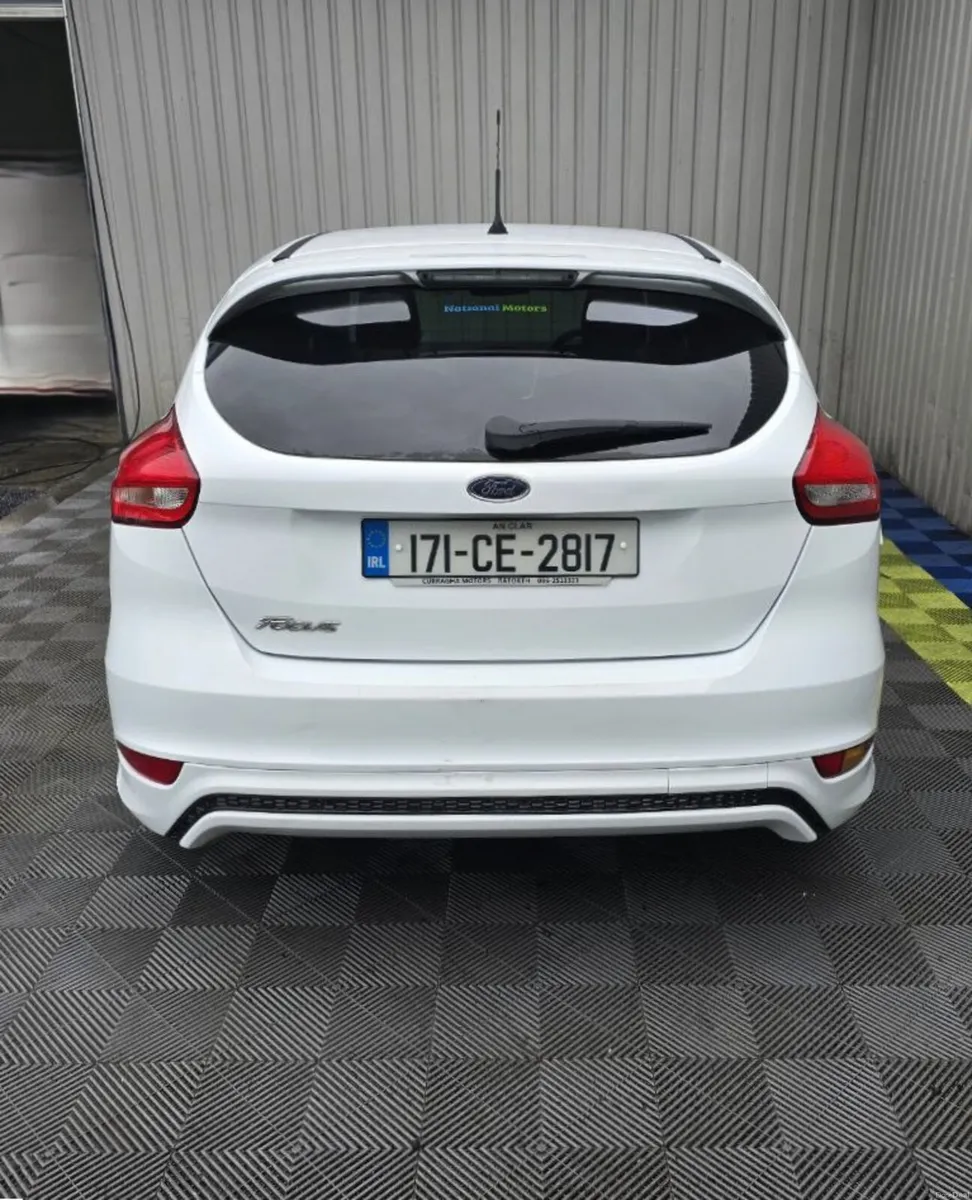 2017 Ford Focus ST-Line 1.5 TDCi - Image 4