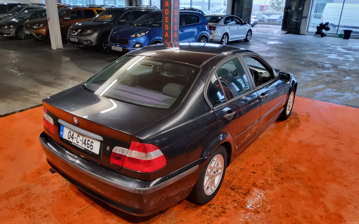 BMW 3-Series 2004 - Image 3