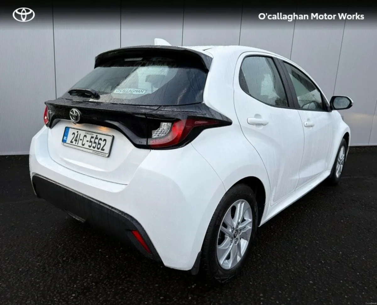 Toyota Yaris 1.5 LUNA 4DR - Image 4