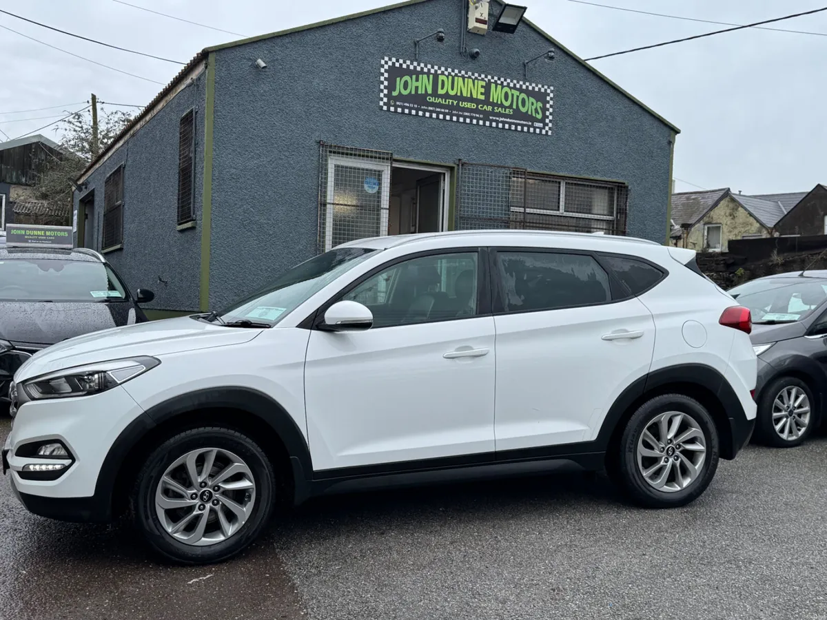 Hyundai Tucson Executive. - Image 4