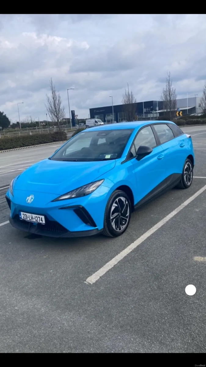 MG MG4 Long Range Excite 2023 - Image 1