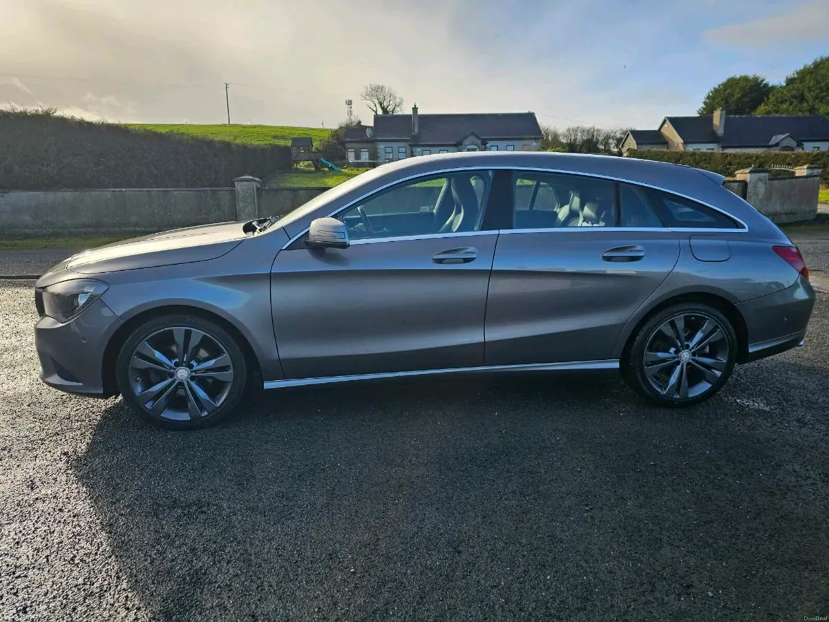 Mercedes CLA200 D - Image 2
