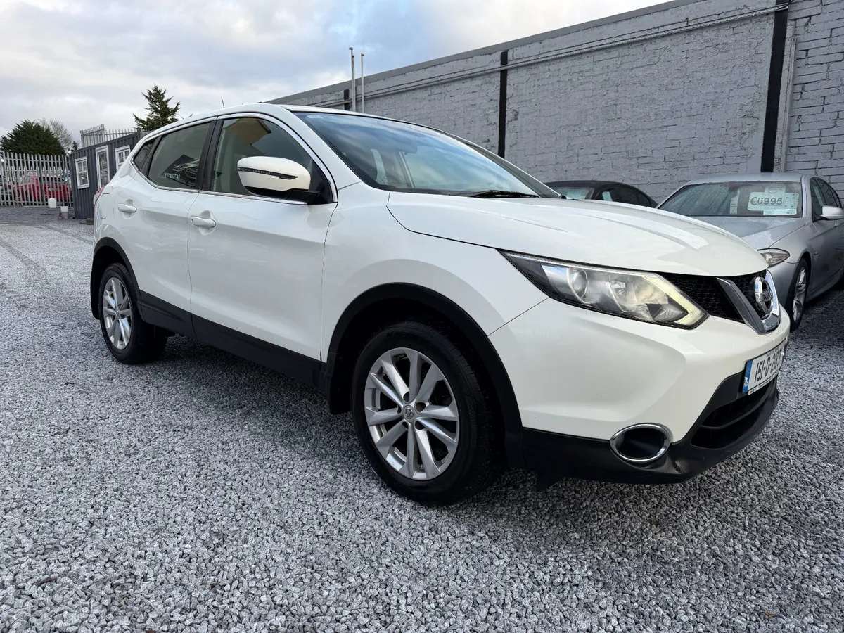 2015 (151) Nissan Qashqai 1.5 DCI XE - Image 1