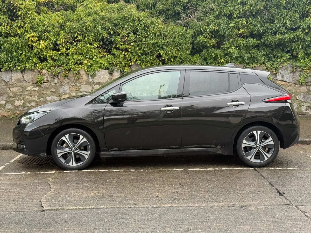 NISSAN LEAF 2022 40KW SV PREMIUM WINTER PACK IRISH - Image 2