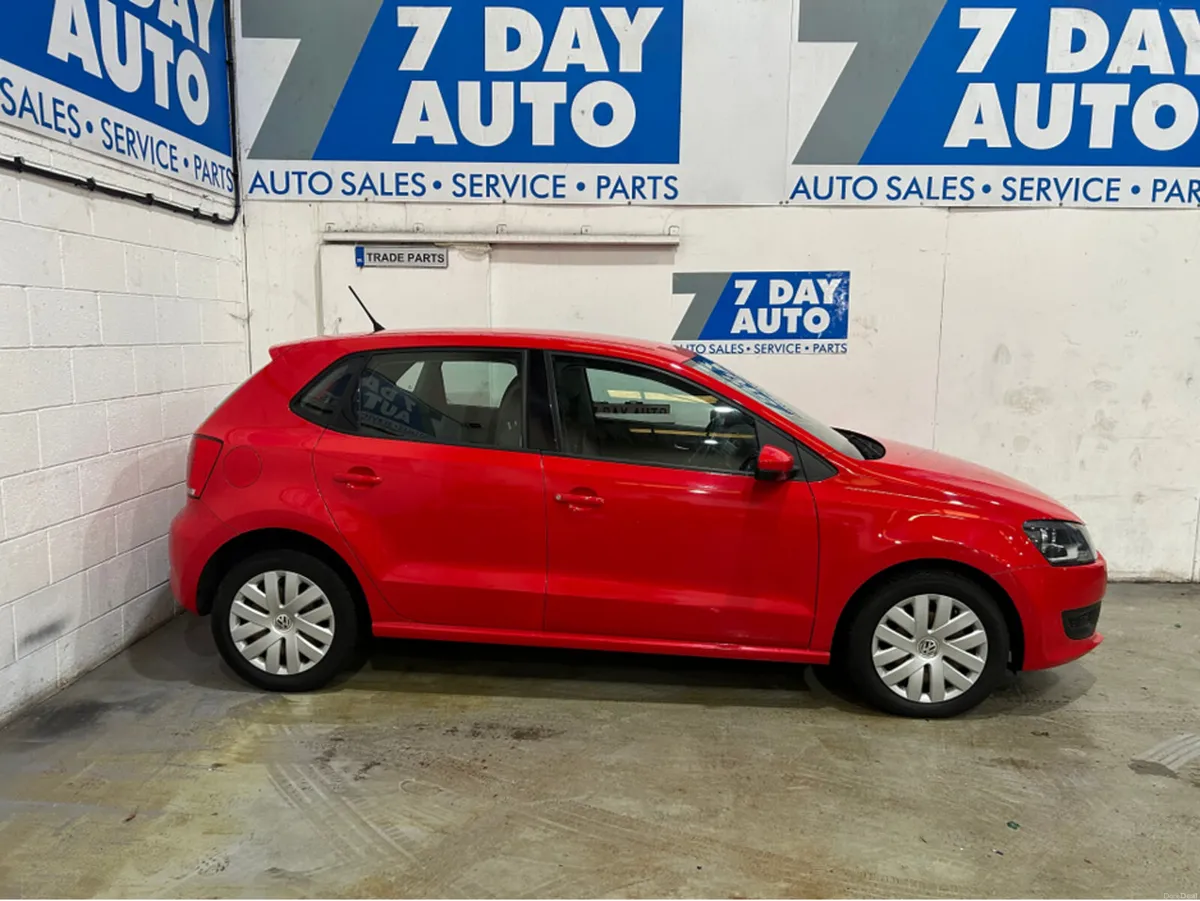 Volkswagen Polo DBA-6RCBZ 5DR AUTO - Image 3