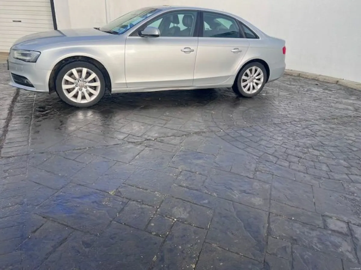 Audi A4 2014 - Image 2