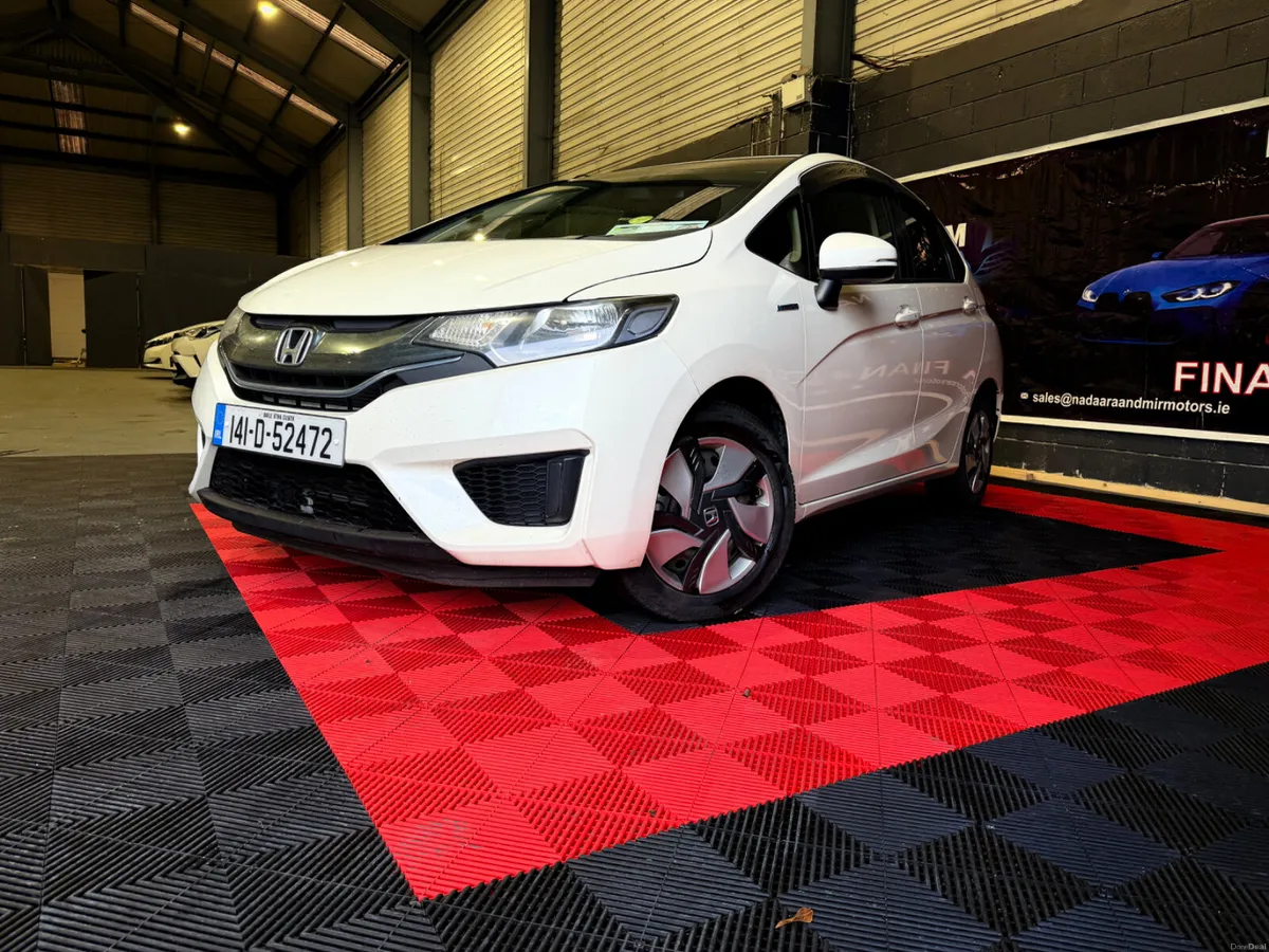 2014 Honda Fit Hybrid - Image 4