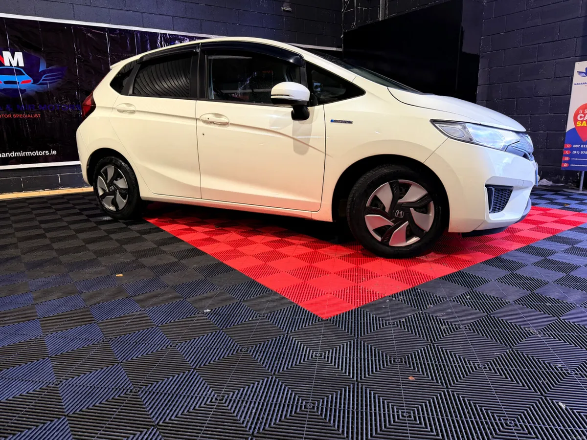 2014 Honda Fit Hybrid - Image 2